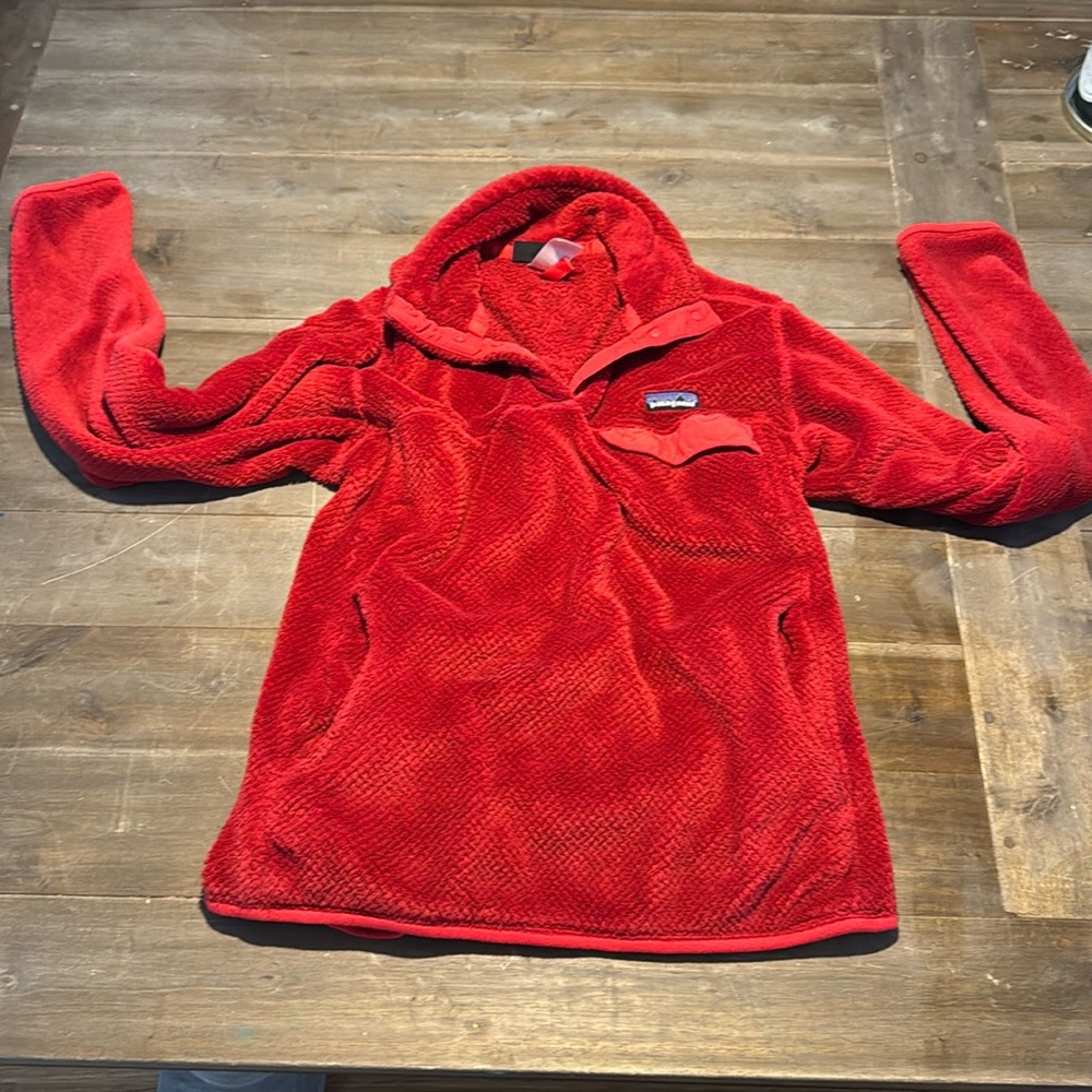 Patagonia Pull over LARGE